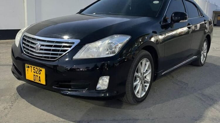 toyota crown royal