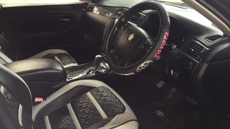 Toyota Crown 2005