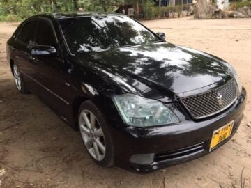 Toyota Crown 2005