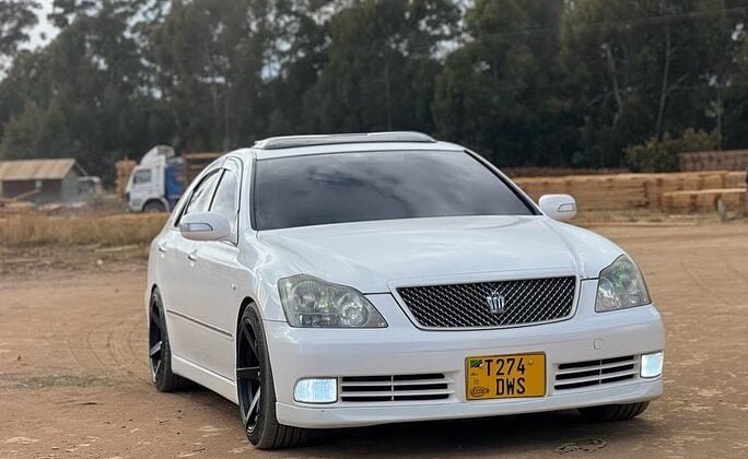 toyota crown for sale