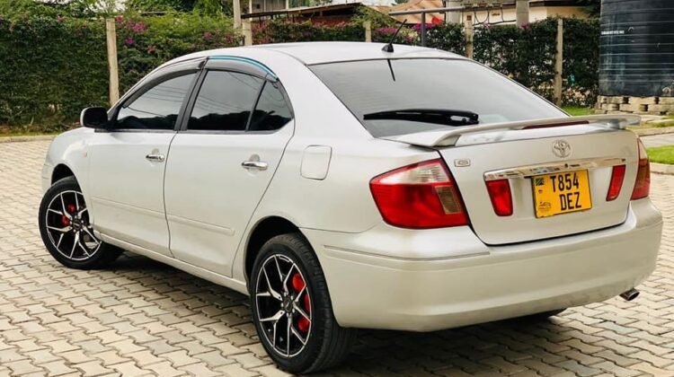 Toyota premio