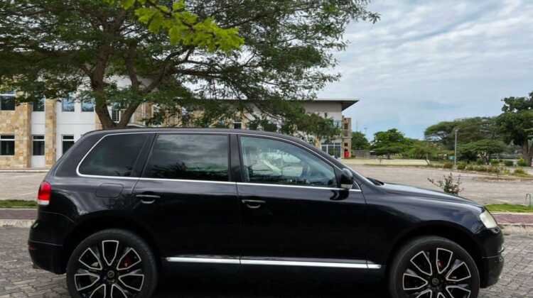 Volkswagen Touarag Year: 2006
