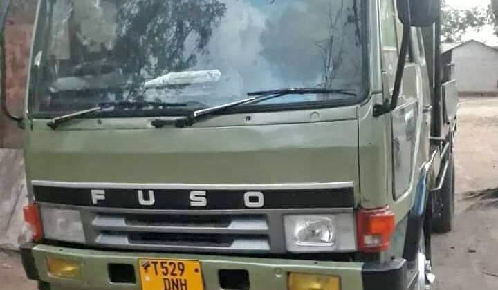 Mistubish Fuso Tipa dump