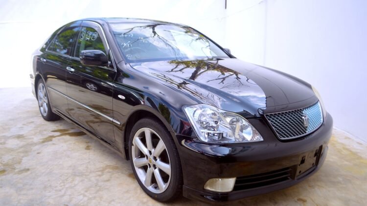Toyota Crown Athlete