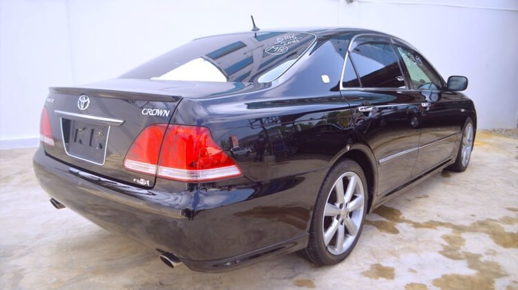 Toyota Crown Athlete