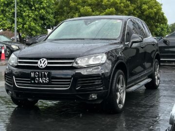 VOLKSWAGE TOUAREG