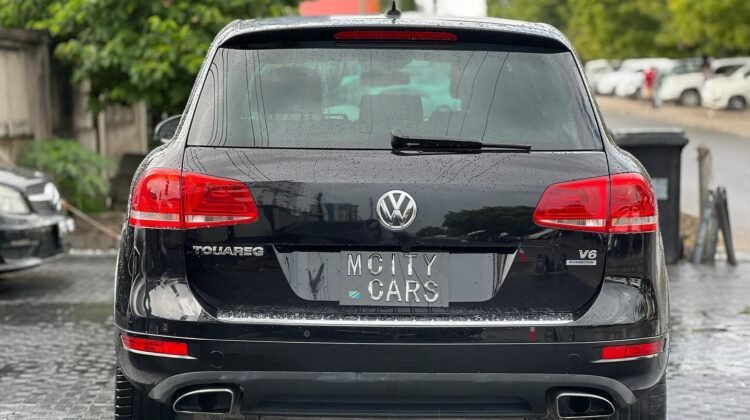 VOLKSWAGE TOUAREG