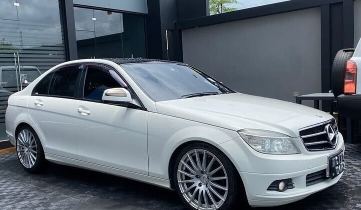MERCEDES BENZ C CLASS