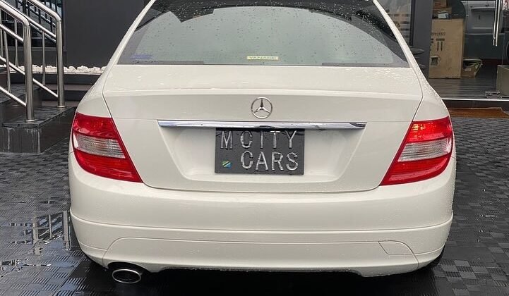 MERCEDES BENZ C CLASS