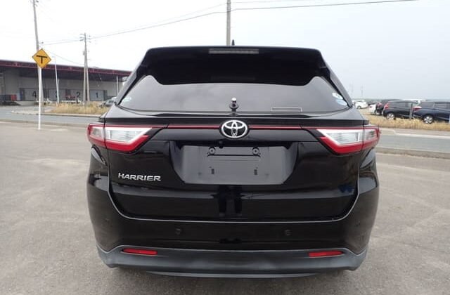 2018 TOYOTA HARRIER PREMIUM