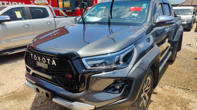 Toyota Hilux Double Cabin 2018